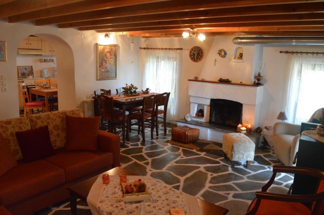 Cosy Lake House, Μια Ανάσα Πριν Τη Λίμνη Kalívia Buitenkant foto