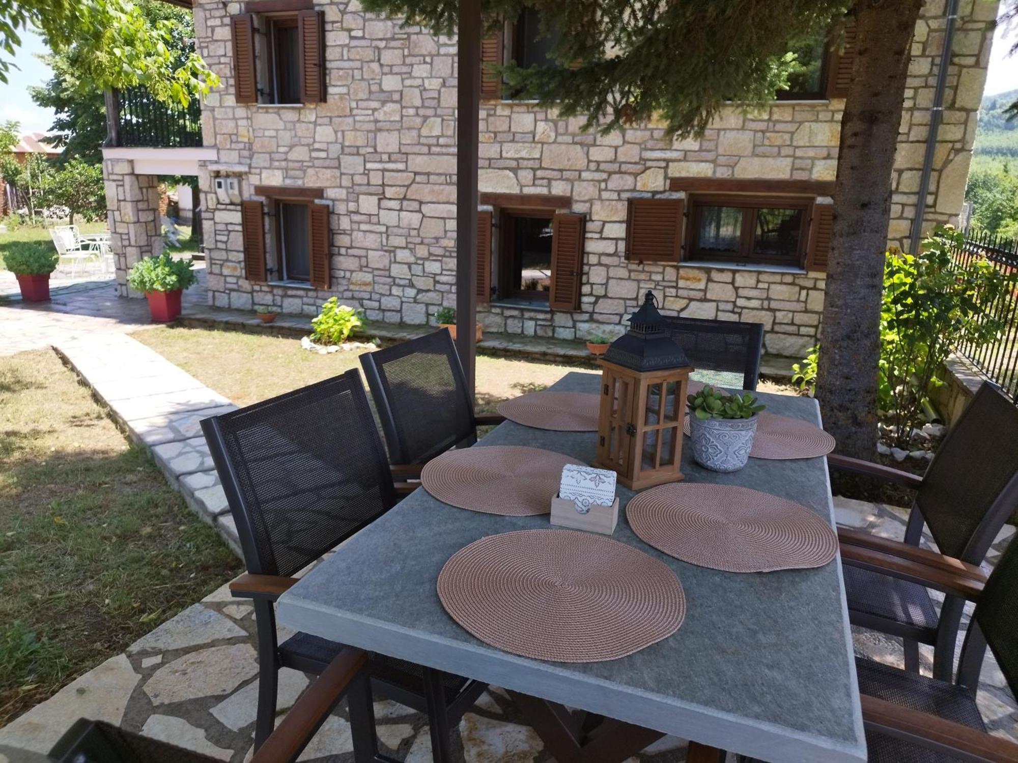 Cosy Lake House, Μια Ανάσα Πριν Τη Λίμνη Kalívia Buitenkant foto